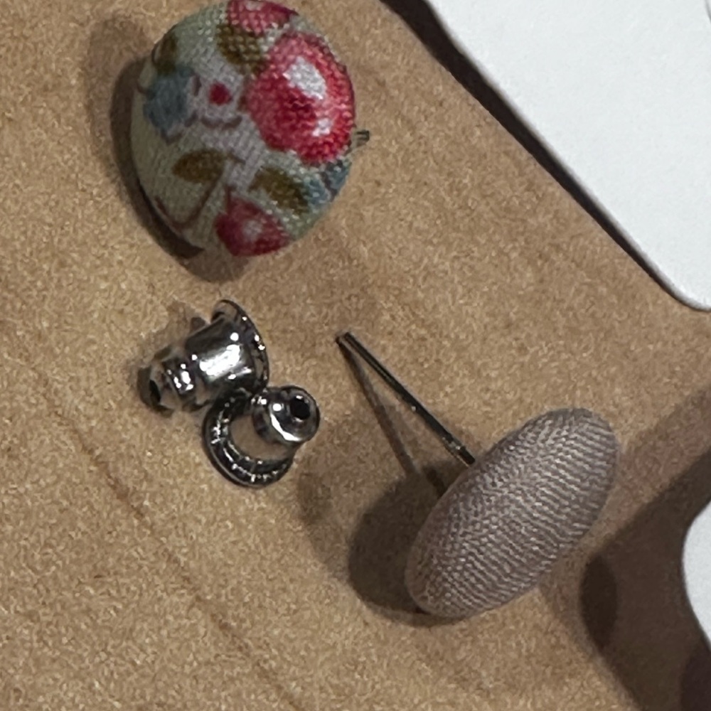 Floral and Beige Button Earrings - Picture 3 of 6